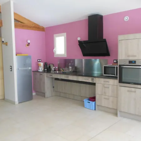 L Esquisse Apartment